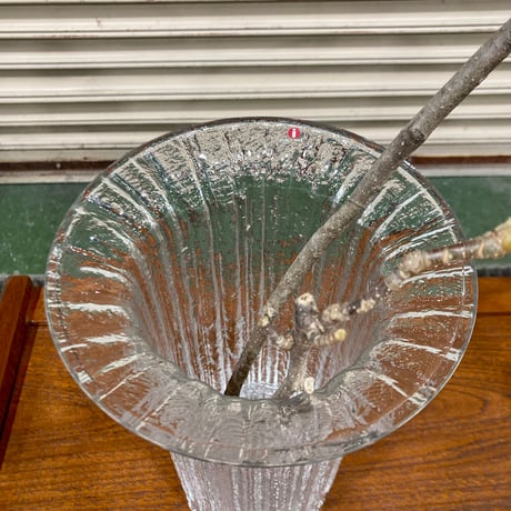 iittala（イッタラ）／Vertica（ヴェルティカ）／Timo Saraneva（ティモ・サルパネヴァ）／廃盤／大型のフラワーベース／H33cm