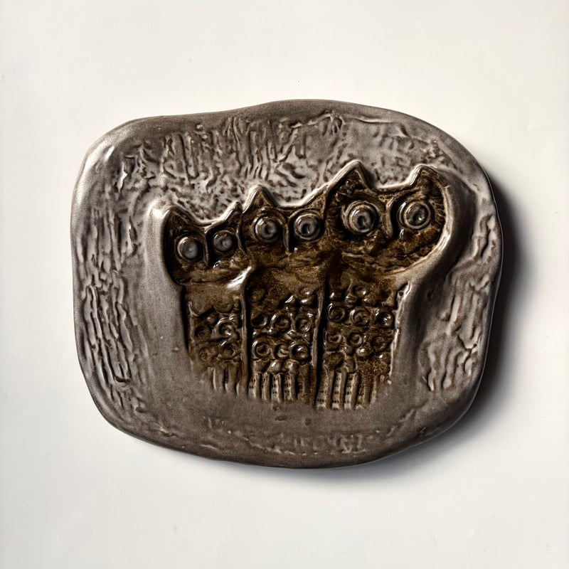 Upsala Ekeby（ウプサラ エクヴィ）／3羽のフクロウの陶板／壁飾り