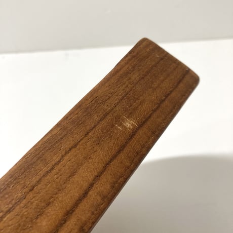 デンマーク製ヴィンテージ／独特な形のチークのスナックトレイ