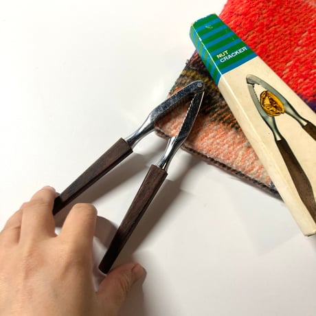 【S様ご確認用】デンマークで見つけたナッツクラッカー／くるみ割り／ローズウッドハンドル