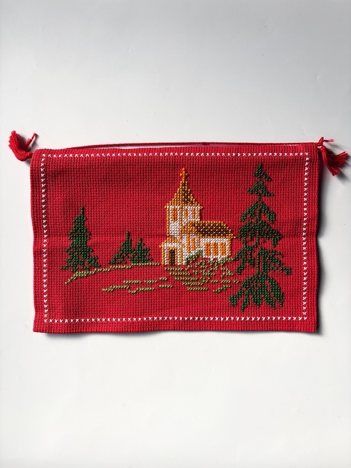 スウェーデンで見つけた素朴な小さなタペストリー／クリスマス柄