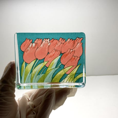 iittala（イッタラ）／ガラスカード・オブジェ／赤いチューリップ　S