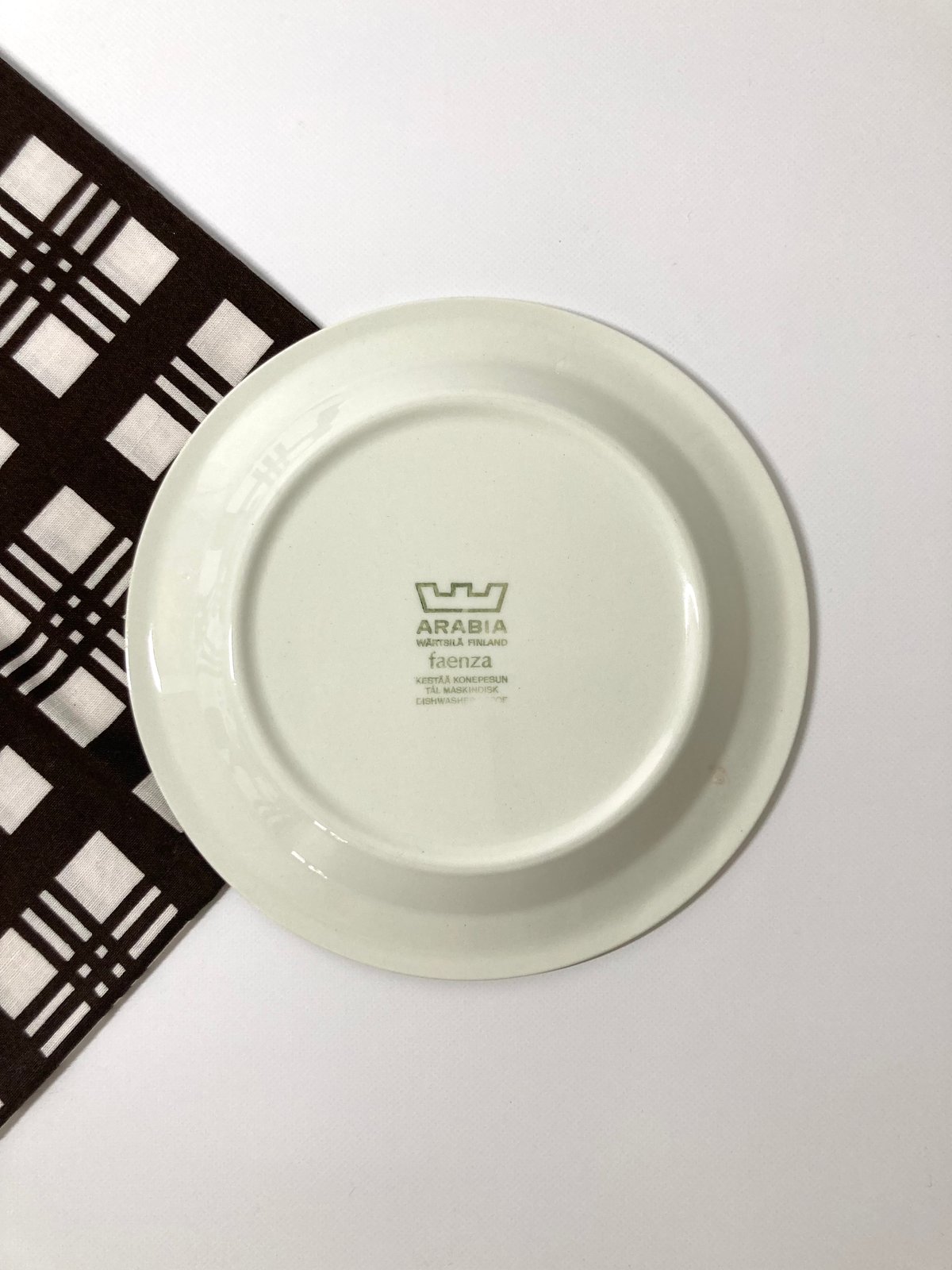 ARABIA（アラビア）／ Faenza（ファエンツァ）／プレート16.8cm | HYGGE