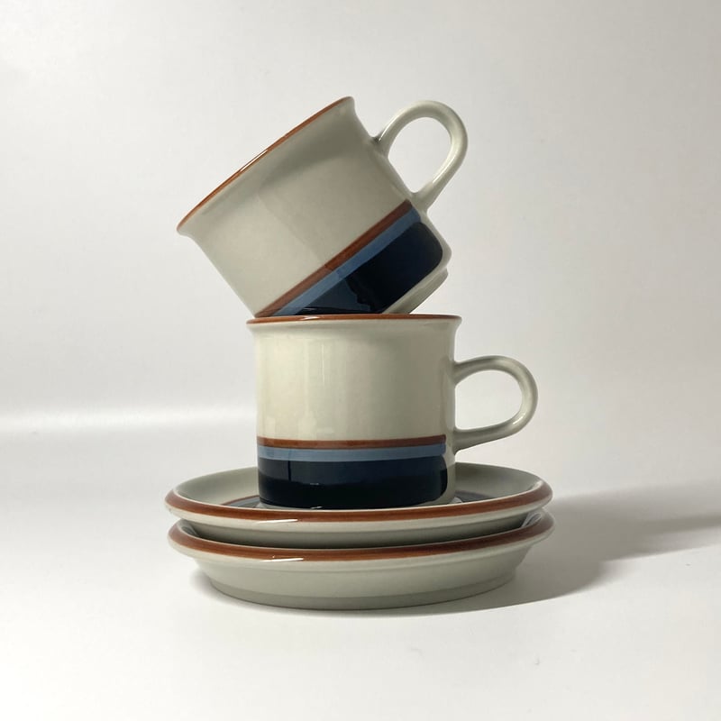 希少　ARABIA　タイカ　カップ&ソーサー　プレート付き　トリオセット 希少 ARABIA タイカ カップ&ソーサー プレート付き トリオセット