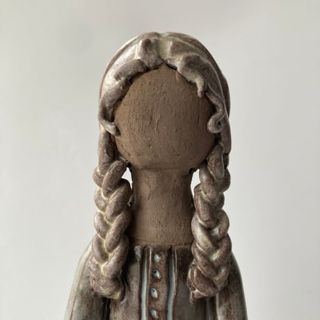 Elbogen（エルボーゲン）／ニュアンスカラーが素敵なフラワーガール／花瓶・オブジェ H22.5cm