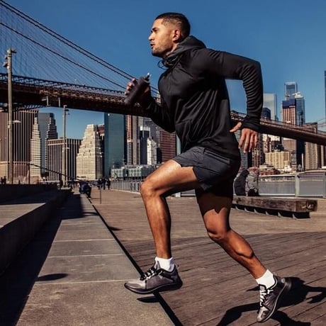 噛むだけ給水 Run Bottle 250ml ランニングボトル 傾けずにそのまま給水可能