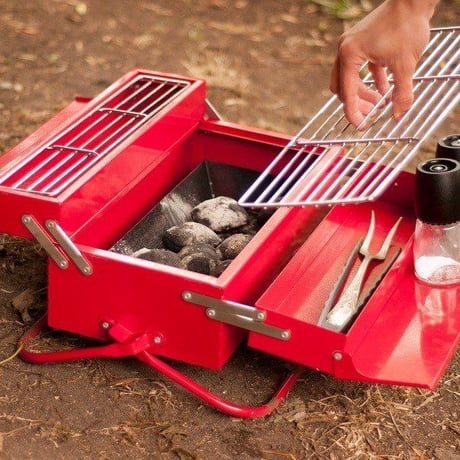 お手軽どこでもバーベキュー SUCK UK バーベキュー ツールボックス BBQ Tool Box