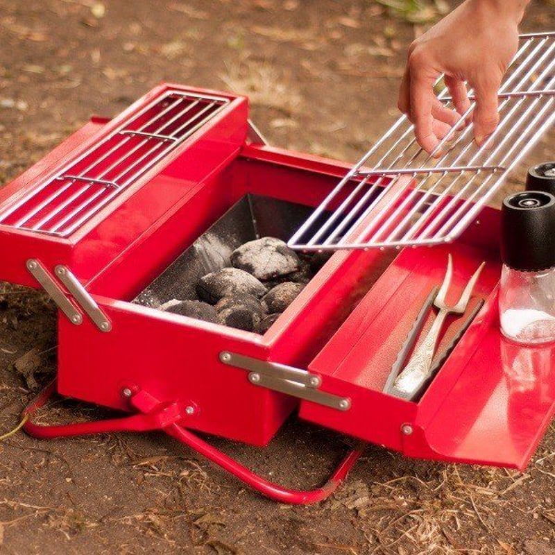 お手軽どこでもバーベキュー SUCK UK バーベキュー ツールボックス BBQ