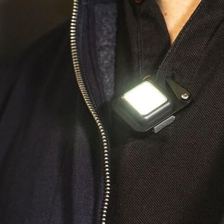 TRUE UTILITY BUTTON LITE 充電式 ボタンライト キーリング付き トゥルーユーティリティ