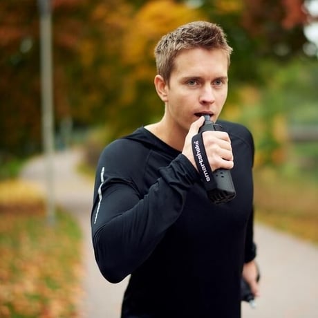 噛むだけ給水 Run Bottle 250ml ランニングボトル 傾けずにそのまま給水可能