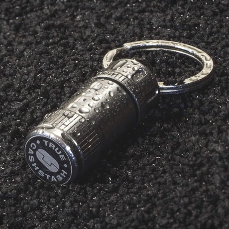 TRUE UTILITY キャッシュスタッシュ プラス 緊急用 防水 お札入れ キーリング付き トゥルーユーティリティ CASH STASH PLUS