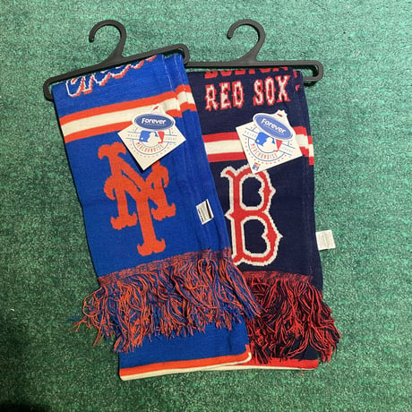 MLB winter scarf