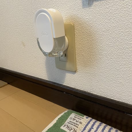 Febreze PLUG Auto Aroma Dispenser