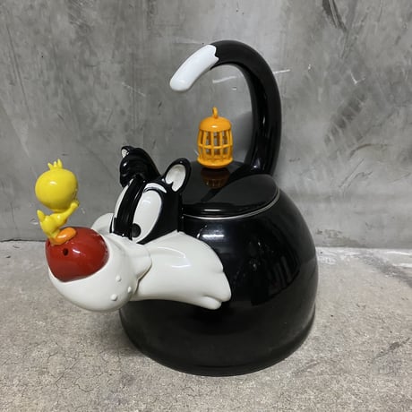 1994 WarnerBros "Sylvester 3litters Tea Kettle"