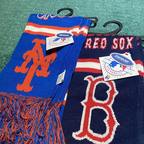 MLB winter scarf