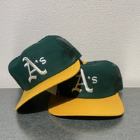 90's Twins MLB Oakland Athletics meshback