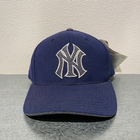 vintage american needle NYY straphat