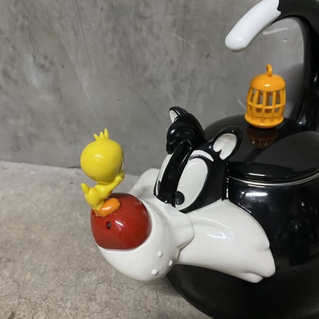 1994 WarnerBros "Sylvester 3litters Tea Kettle"