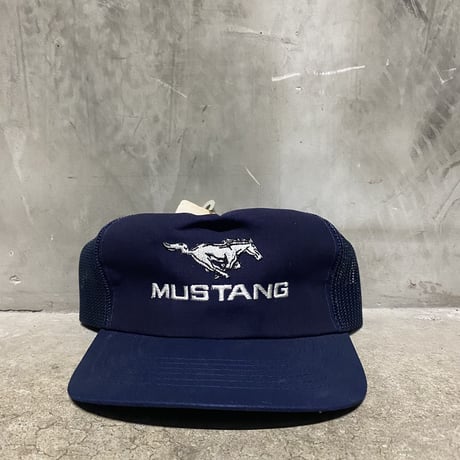 Vintage "Ford Mustang" meshback cap