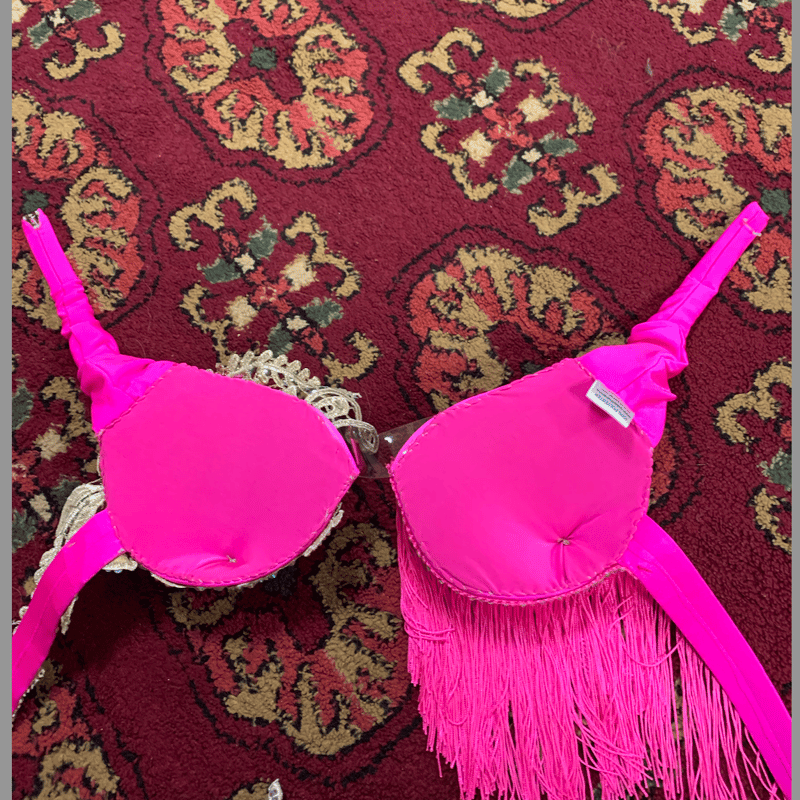 ベリーダンス衣装 Hanan エジプト製 ピンク×ホワイト 実寸あり 美品