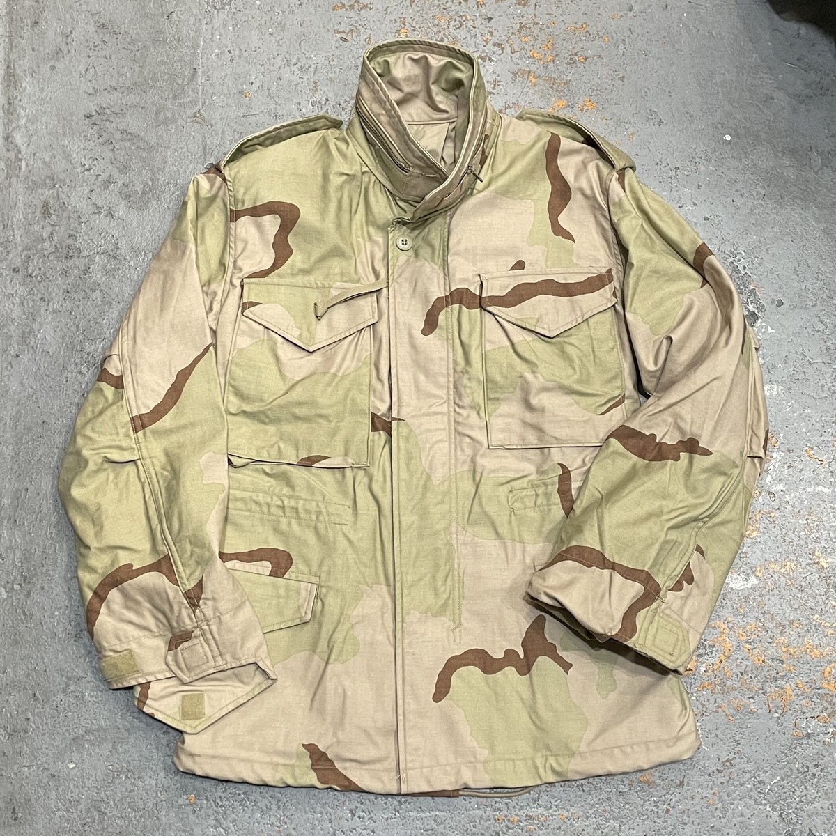 [Dead Stock] 1991 U.S.ARMY M-65 Field Jacket DESERT CAMOUFLAGE Made in USA  SIZE : X-SMALL SHORT