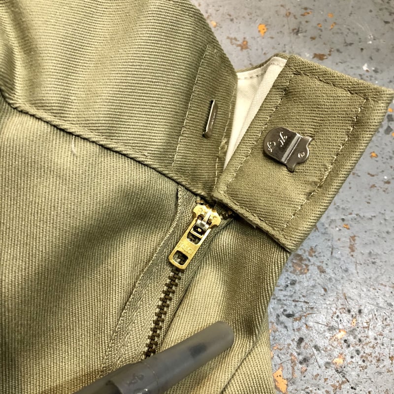 W34 L30 90s DICKIES ワークパンツ 874 カーキ USA製 古着 90s USA製 Dickies 874 コットンツイル ワーク チノ パンツ