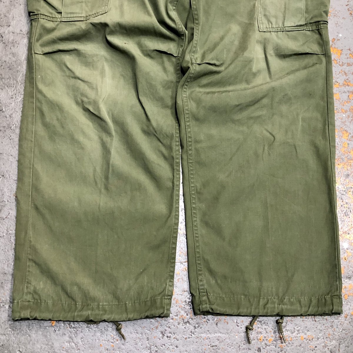 1967 Vietnam Jungle Fatigue Pants Non-Rip 3rd Type SIZE: Medium-Short
