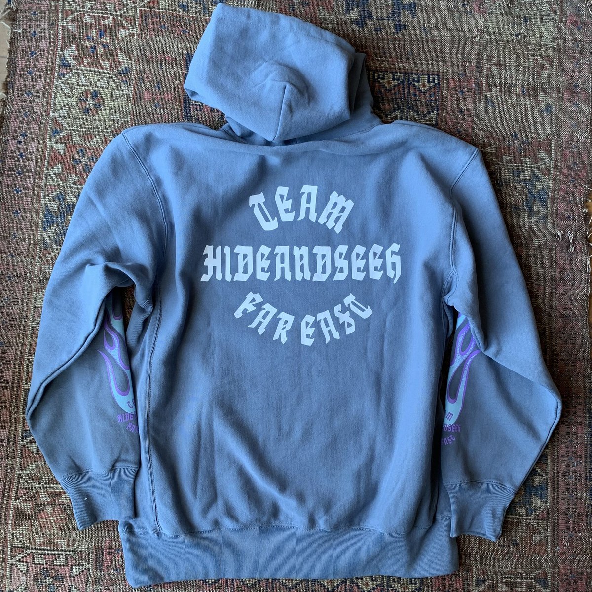 トップス HIDE AND SEEK Flame Hooded Sweat Shirt L HIDE AND SEEK - FLAME HOODED SWEAT SHIRT (D-BLUE) / ロゴプリント