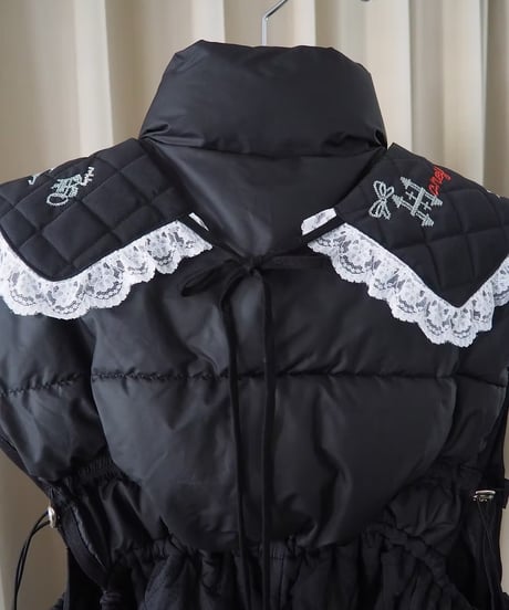 82℃ vest / black