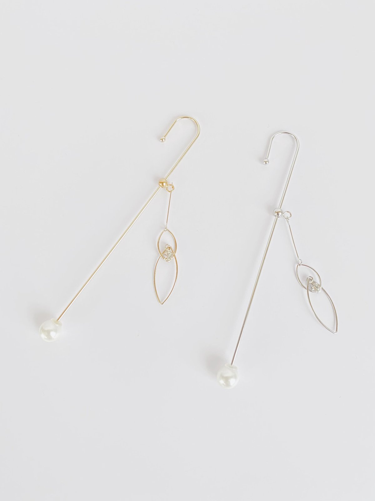 クリスタルマーキスチャームラップピアス | Kaava HELMI