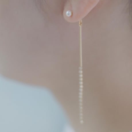 クリスタルラインパールピアス