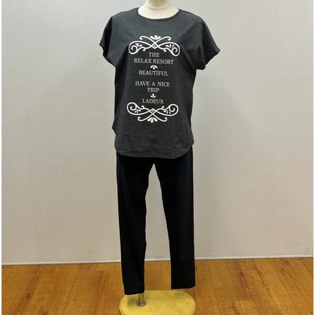 1141  ROUND TEE  RELAX RESORT