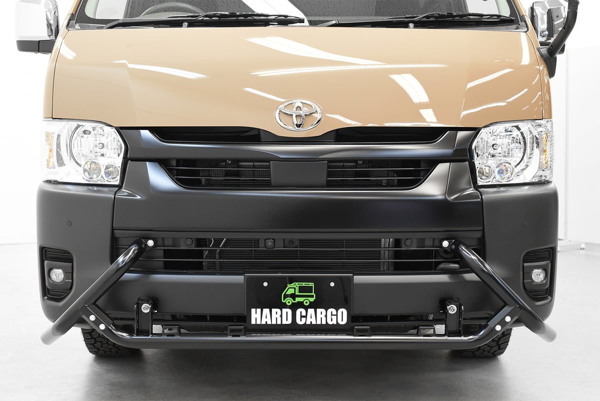 バンパーガード（ハイエースミドルボディ用） | HARD CARGO