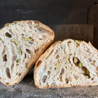 〇グリーンオリーブカンパーニュ〇