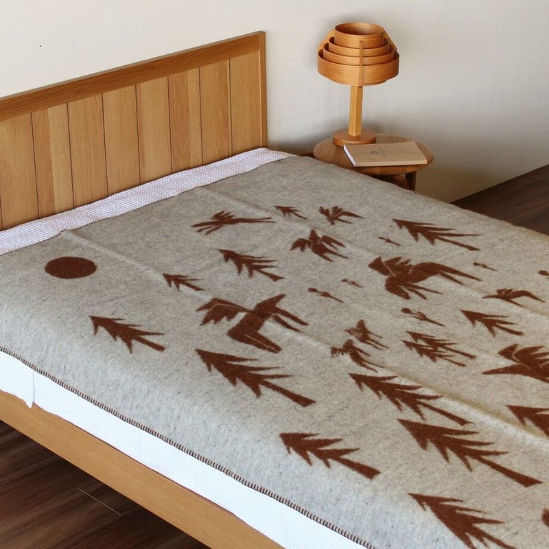 ミナペルホネン　クリッパン　horses go to the moon ポスター ミナペルホネン horses go to the moon 2019 - メルカリ