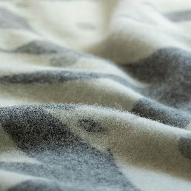 KLIPPAN ウール シングルブランケット TRIP（全2色） | HOMESIC