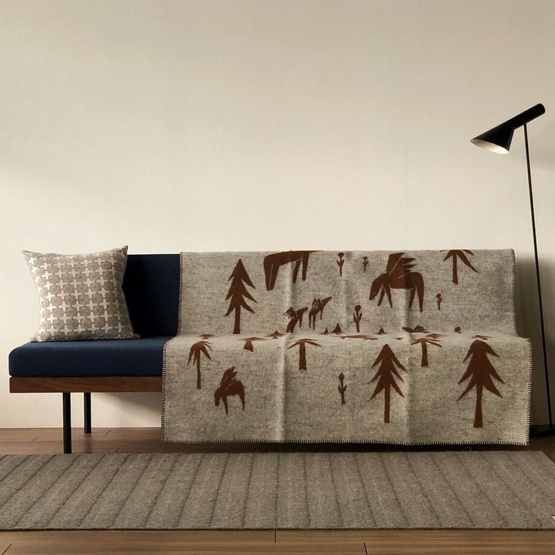 KLIPPAN ウール シングルブランケット horses go to the moon（全2