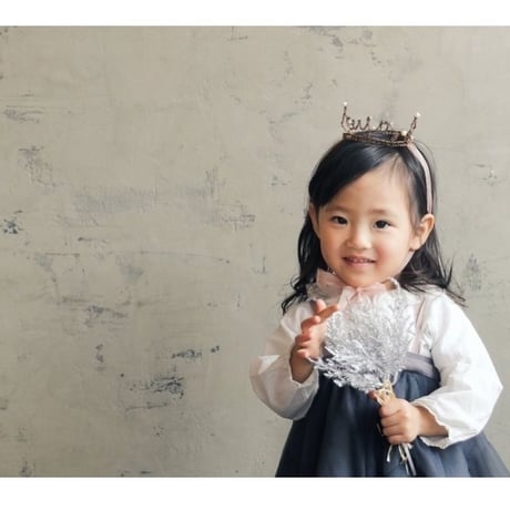 baby initial crown