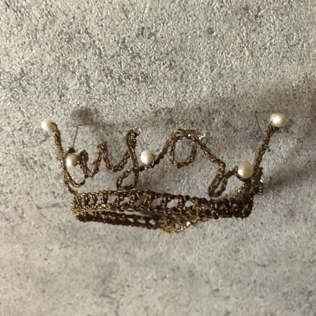 baby initial crown