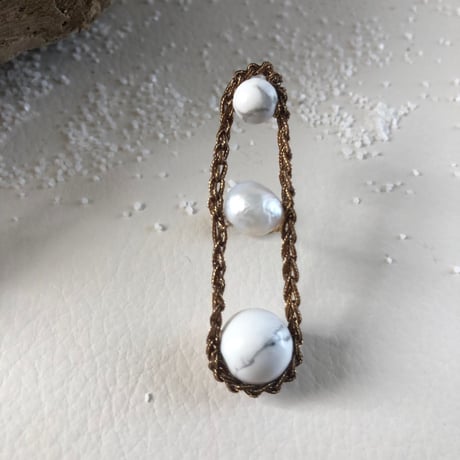 Three   stone  ピアス  イヤリング