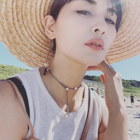 Random pearls choker