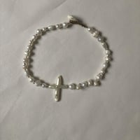 Big cross pearls necklace