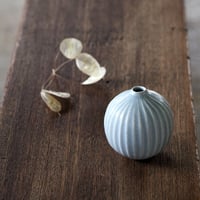 後藤　奈々　一輪挿し　青色　c