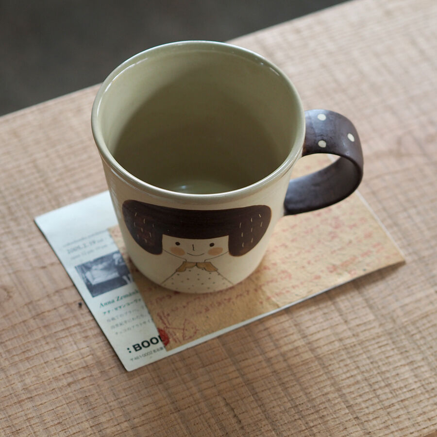 増永典子 女の子カップ 白 花 02 | 紅茶の器 ecote