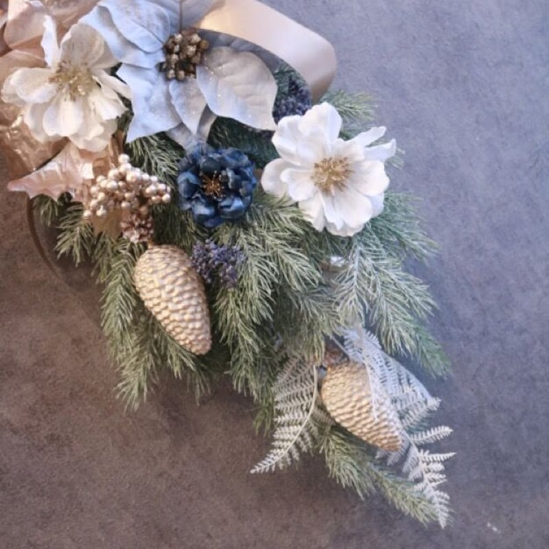 グレイッシュブルーのポインセチアスワッグ〜Grayish blue