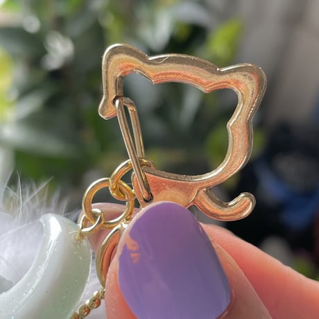 ねこちゃんシャカシャカふわふわキーホルダー （くすみグリーン）