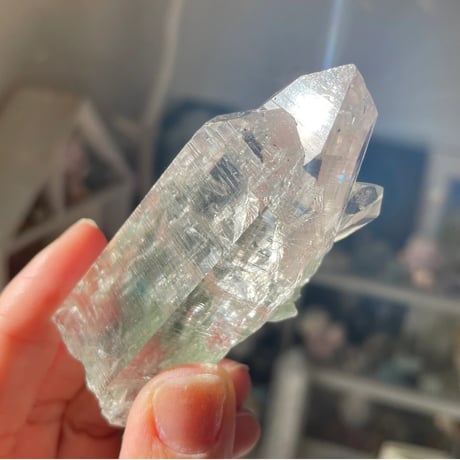 マニハール水晶（クローライト共生）