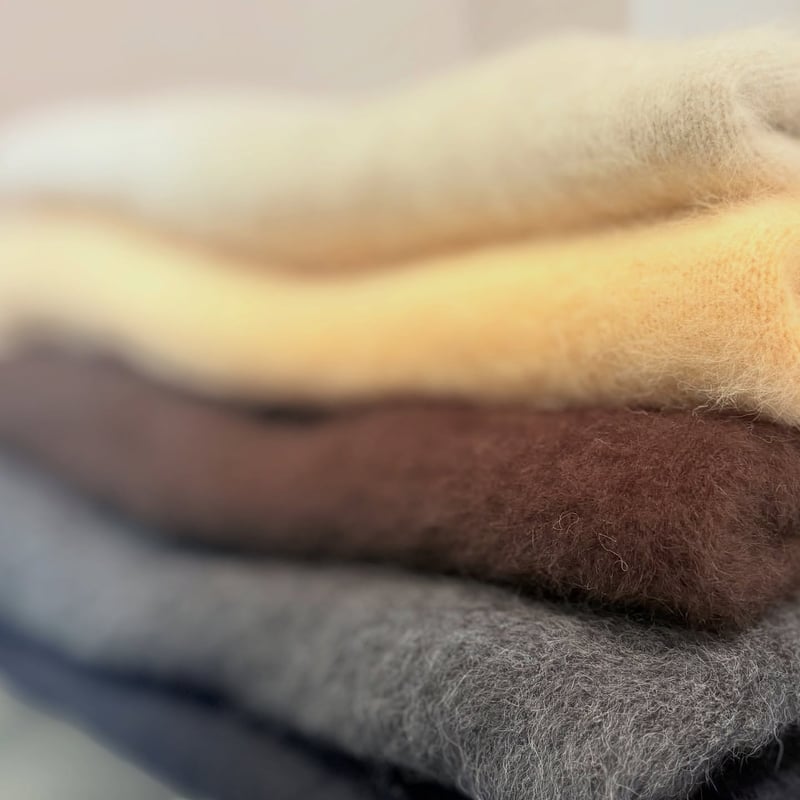 極美品✨リリーリン フォックスカシミヤ ベーシック クルーネックニット 極美品✨リリーリン フォックスカシミヤ ベーシック クルーネ