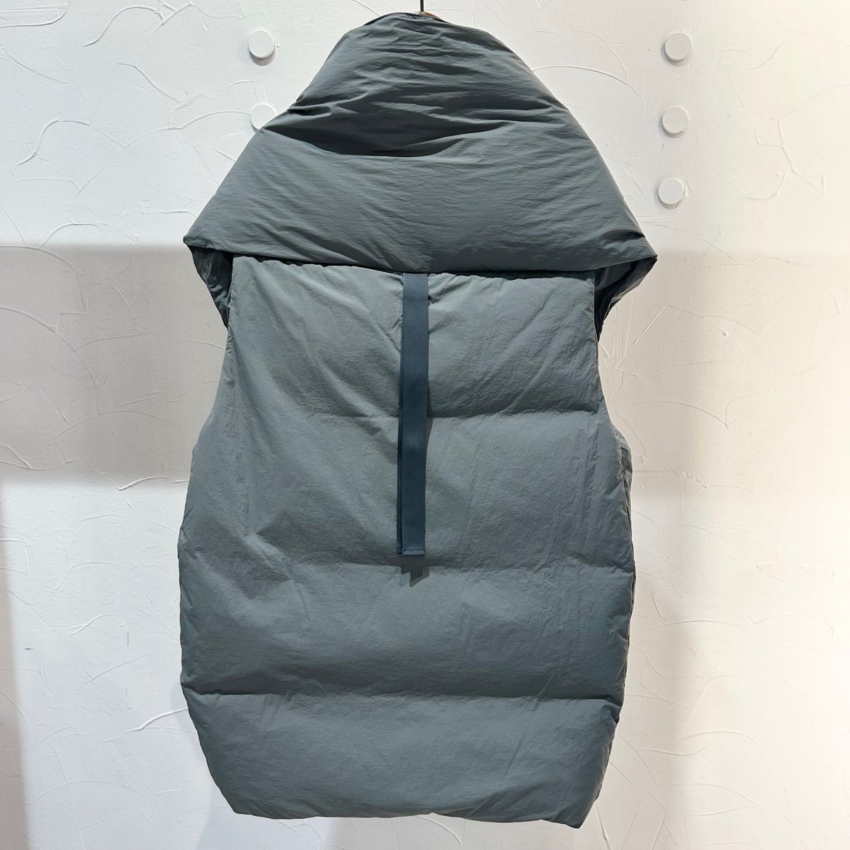 HERBIER】ストールライクダウンベスト＃Charcoal | Daily9 (デイリー