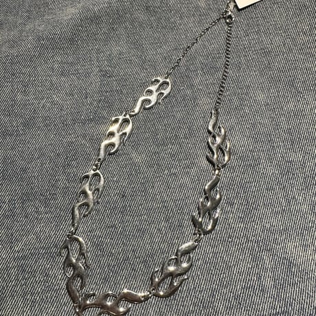 再入荷))炎ネックレス(No.R26605-33/1)